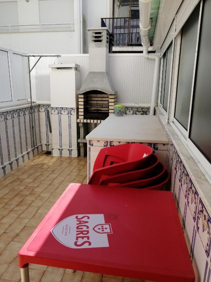 Apartamentos Lazarino1 Nazare Exterior photo